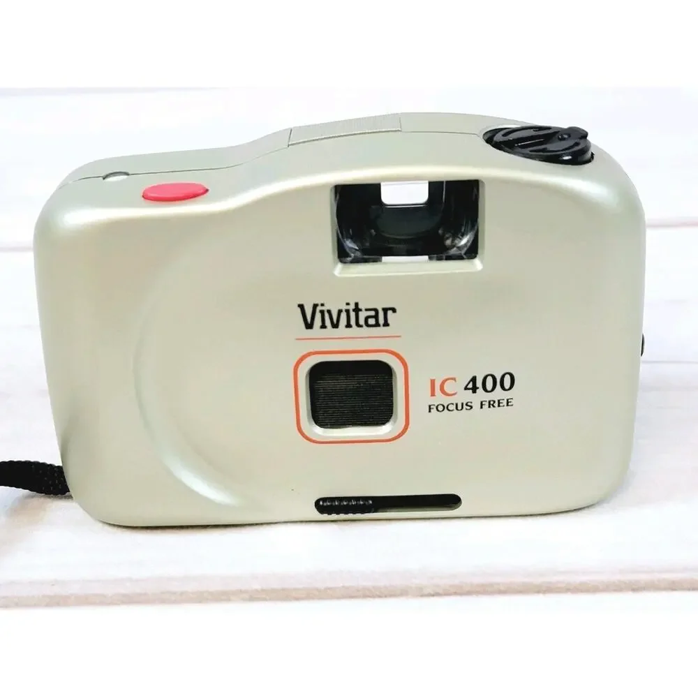 Vivitar IC 400 Point And Shoot Focus Free 35MM Camera US News NEW in Box